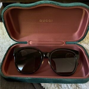 Gucci sunglasses NWT
